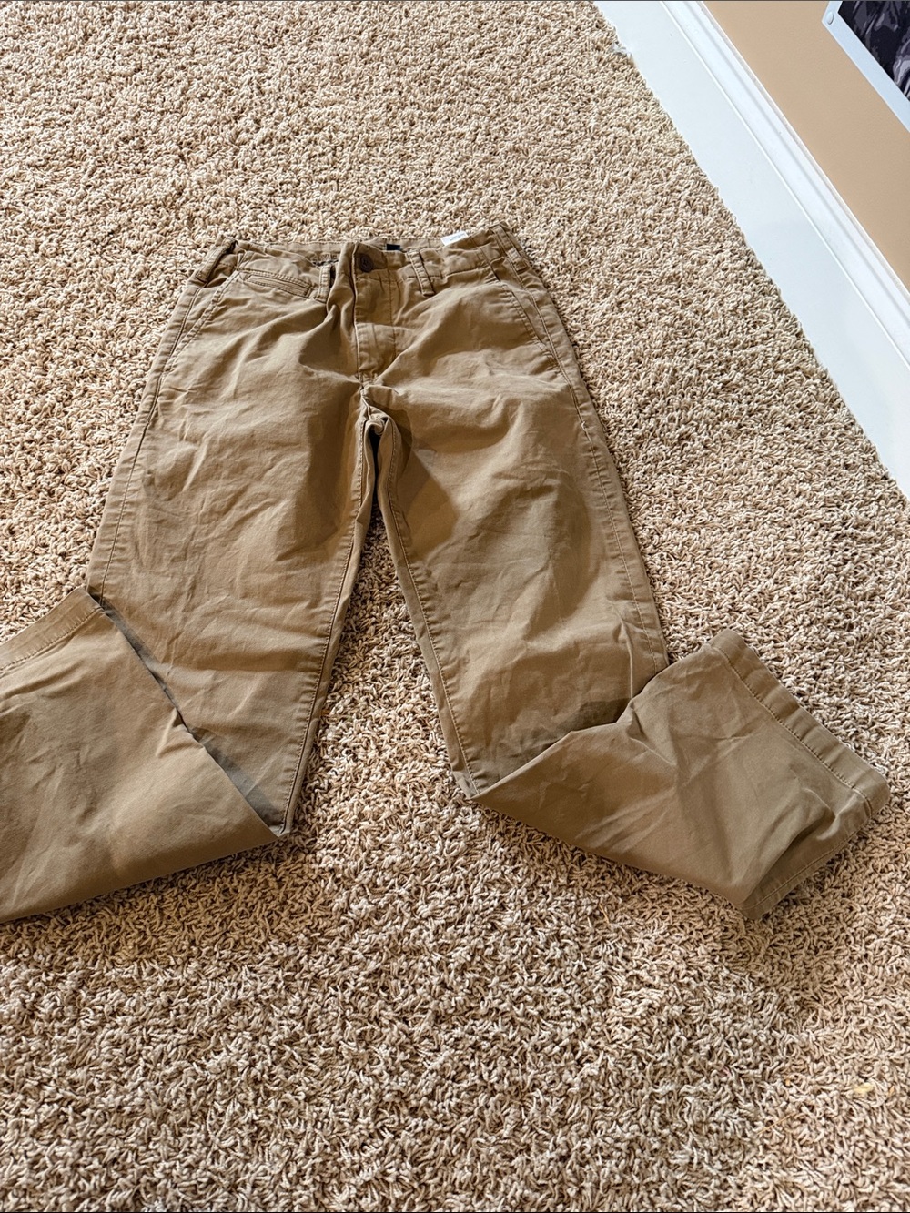 American Eagle Men's Casual Chino Pants in Tan